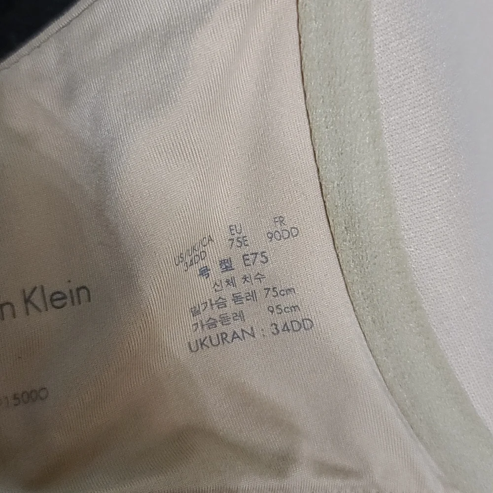 Calvin Klein Bra 34DD - Picture 3 of 4